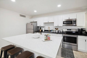 Remodeled Gem - Bocceball - 8 Min to Oldtown